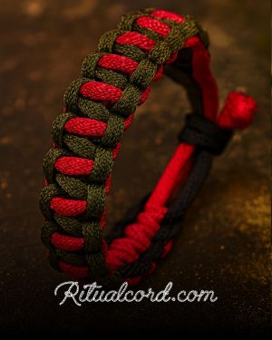 Pulsera Paracord Rojo, Verde & Negro Roots Pulsera Paracord Rojo, Verde & Negro Roots