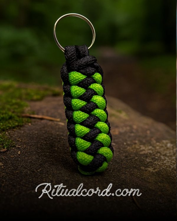 Llavero Paracord Negro & Verde Neon Venom Key